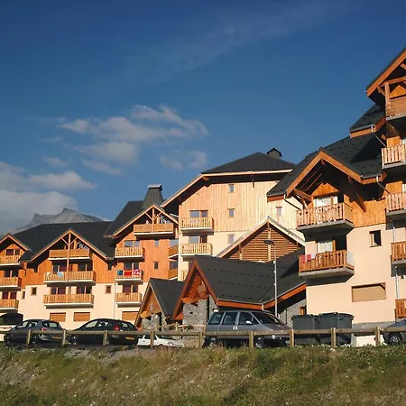 Labellemontagne Le Roc Blanc - Le Hameau Aparthotel 3*